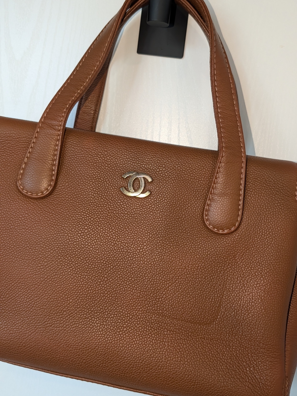 Chanel Rare Caviar Brown Leather Top-Handle Bag - Picture 2 of 10